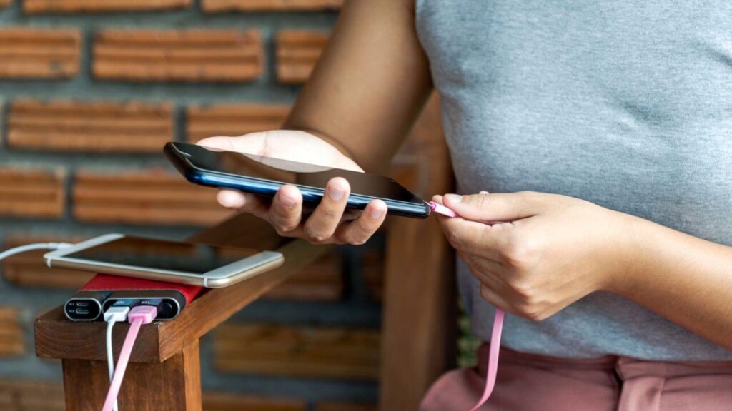 Ciri-Ciri Baterai Handphone Rusak